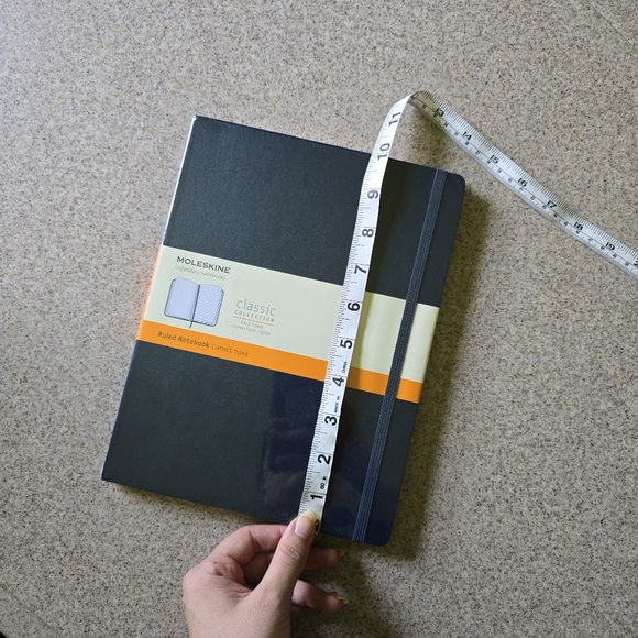 Moleskine XL sapphire blue notebook - Picture 10 of 13